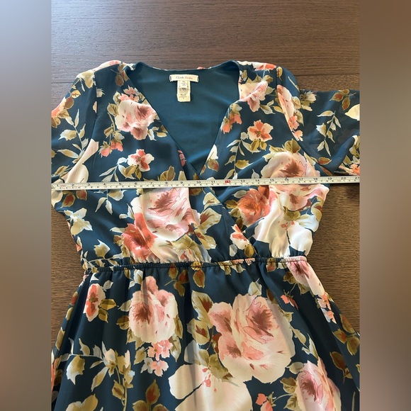 Floral Maxi V-Neck Dress Women’s Club Soda Size XL Puff Sleeve Boho Romantic - Picture 6 of 9